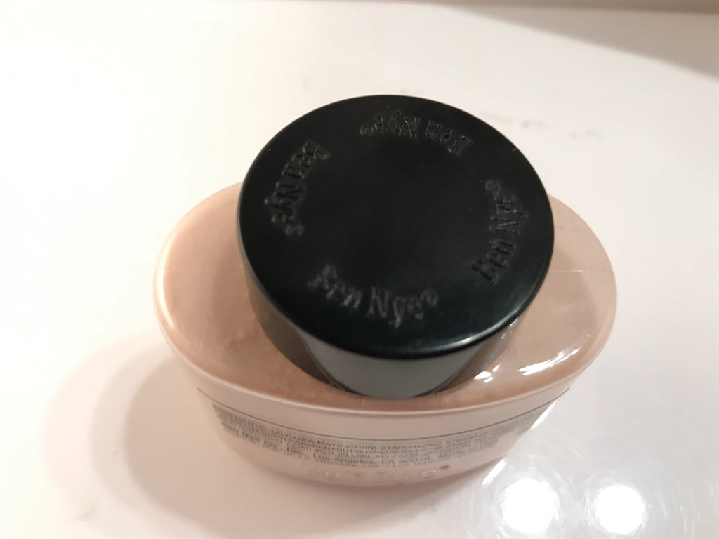 Ben Nye BUFF neutral translucent Powder Authentic Luxury Face Kim Kardashian    