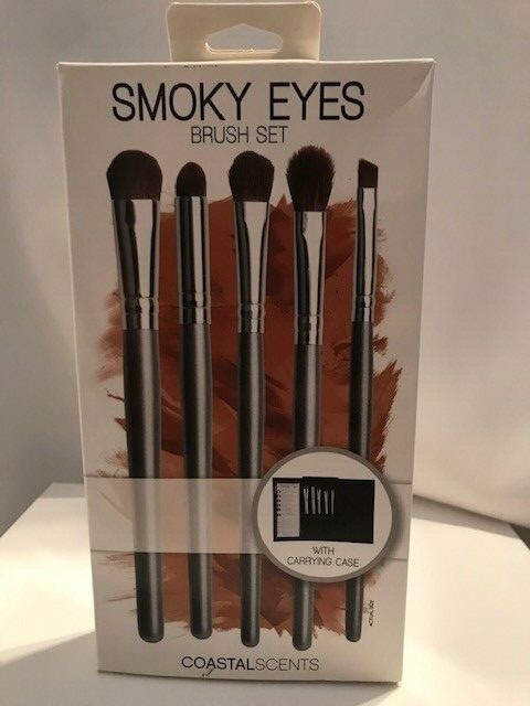 Coastal Scents Smoky Eyes Brush Set, 5 pc. w/ Travel Case + Smoky Eye Guide NIB