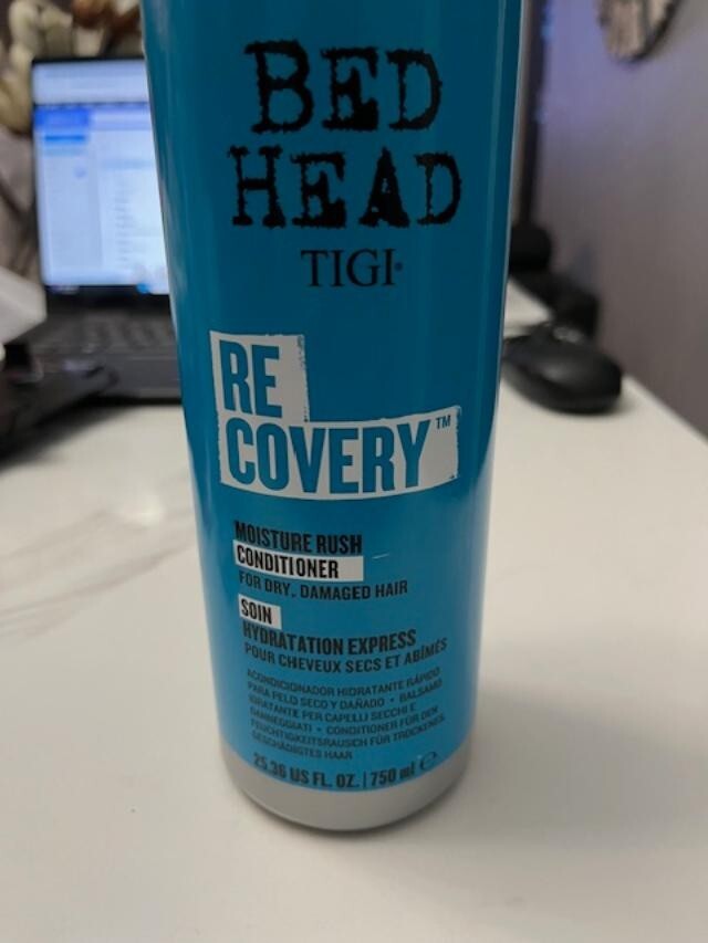 BED HEAD Tigi RECOVERY CONDITIONER, MOISTURE RUSH, for Damaged Hair 25.36 oz NEW