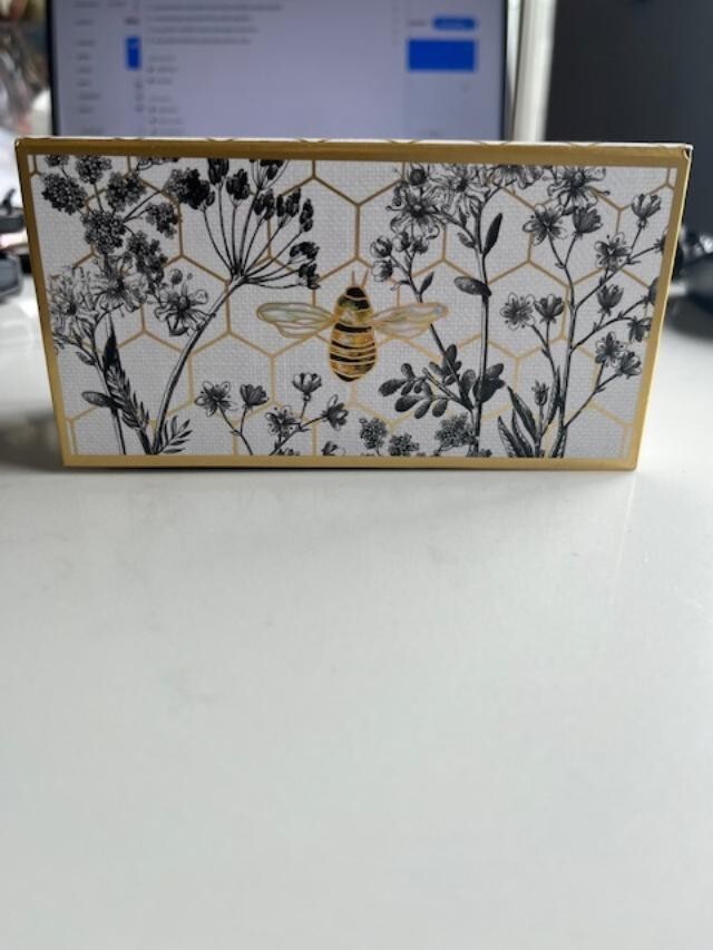 PUNCH STUDIO BEE THE GIFTED LINE MUSIC BOX WITH VERBENA SOAP BAR BEETHOVEN 4oz