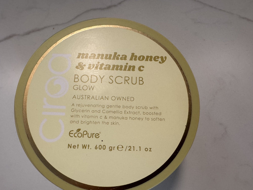 Ciroa Manuka Honey & Vitamin C Glow Rejuvanting Body Scrub 21.1 OZ, Australian