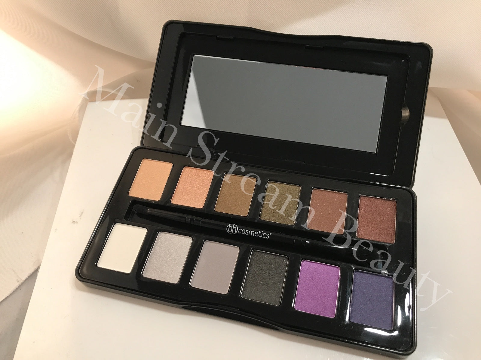 BH Cosmetics Nude Rose Night Fall 12 Color Eyeshadow Palette+Brush+Beauty Sponge