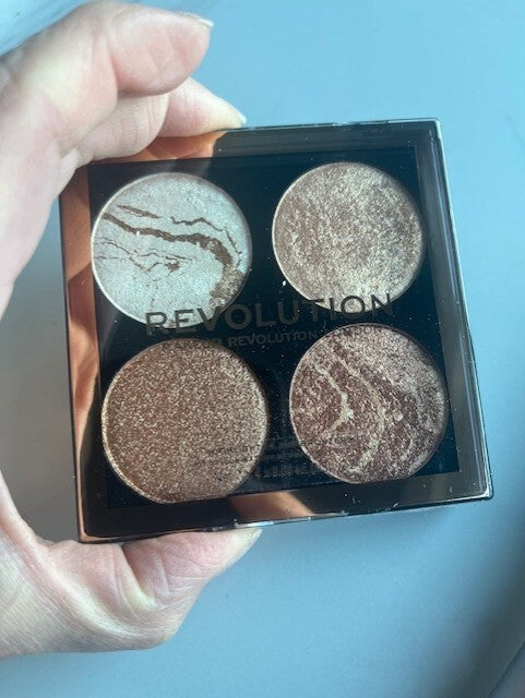 Makeup Revolution London Highlighter Cheek Kit Palette Don't Hold Back W/Brush