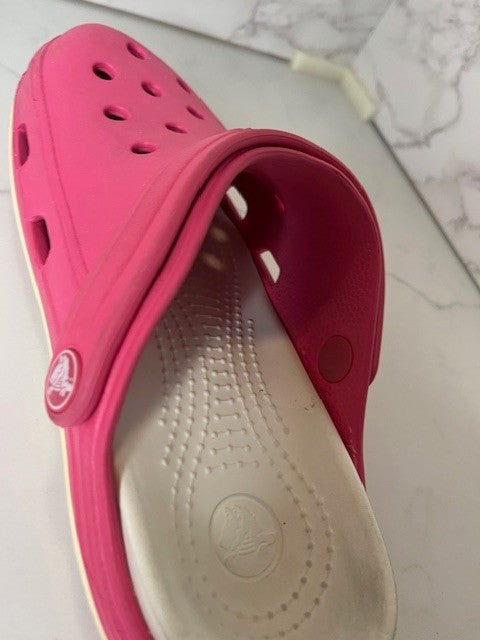Crocs Classic Clog Hot Pink Unisex Adult Slip on 6 Lightweight Comfort PREowned