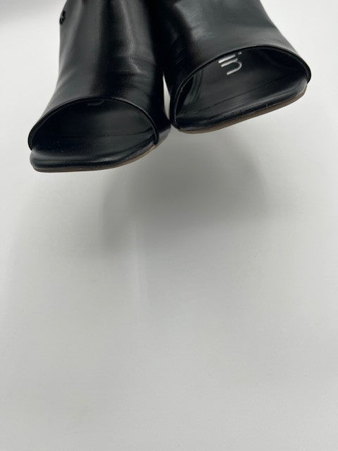 Calvin Klein Women's Jotie Block Heel Dress Sandals Black, Size 8m, pre-owned