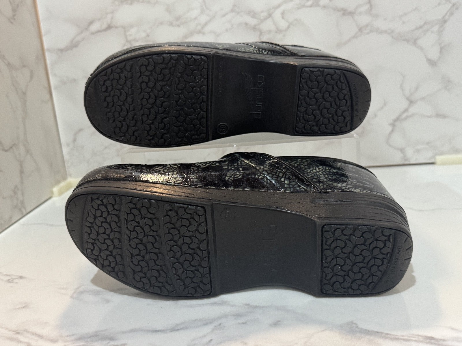 Dansko XP Pro Womens Clogs Leather, Size 39, 8.5-9 US, Pre-owned, Excellent Cond