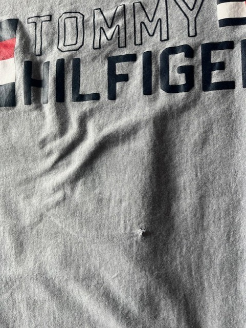 Youth Boys Tommy Hilfiger Cotton T-Shirt Size Medium 12/14 Gray Pre-owned