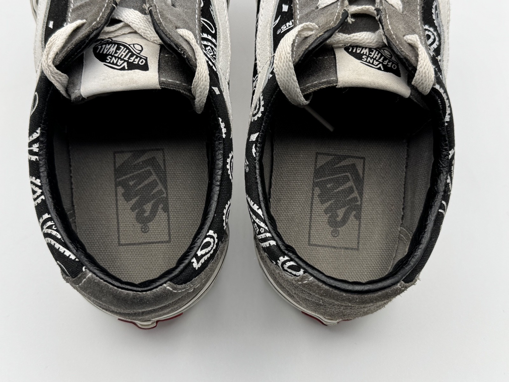 Vans SK8 Low Paisley Gray Unisex Sneakers Shoes Men Size: 9.5 Women Size:11, Pre