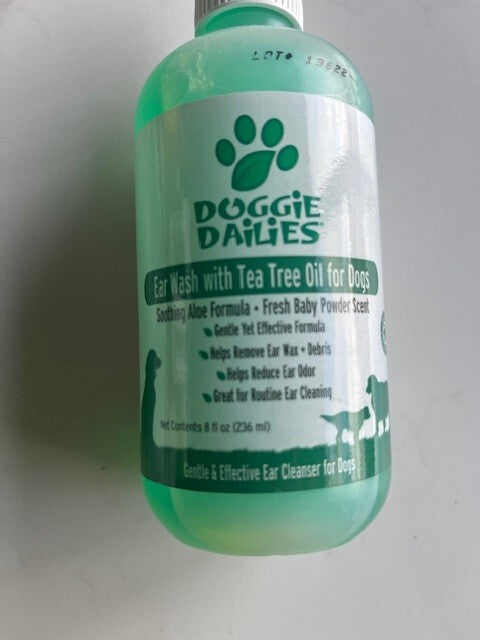 Doggie Dailies Pet Ear Cleaner, Tea Tree Oil, Witch Hazel and Soothing Aloe, Vet