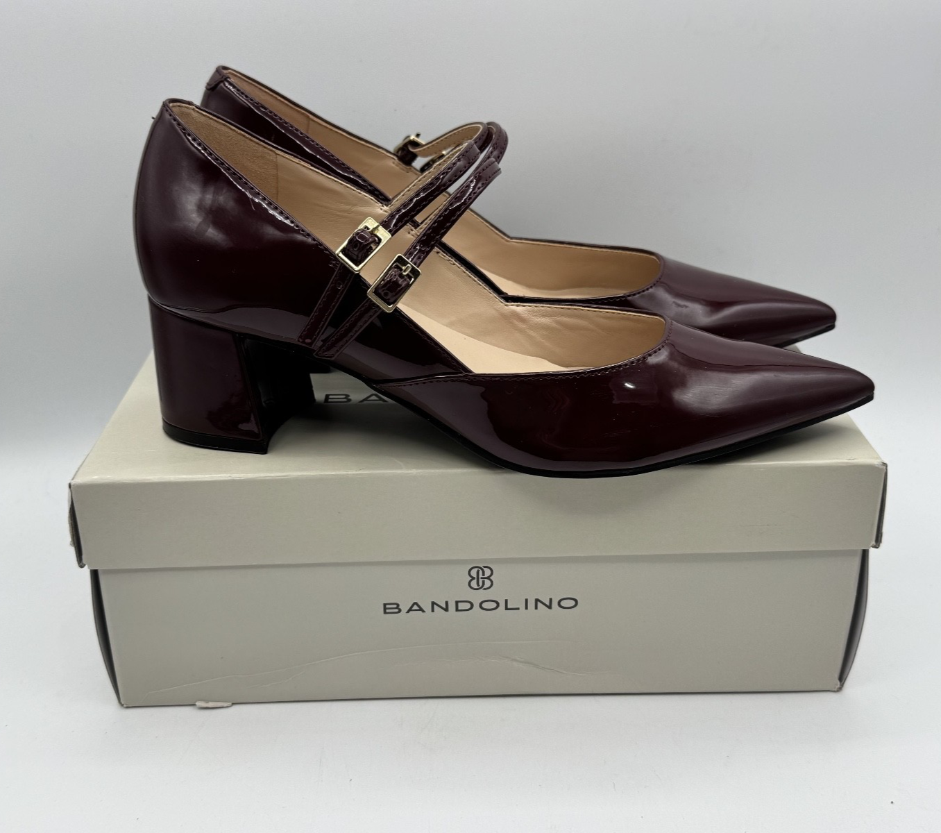 Bandolino Mary J Smith Dark Red, Size 7M Women's Pumps w/Block Heel NIB-006