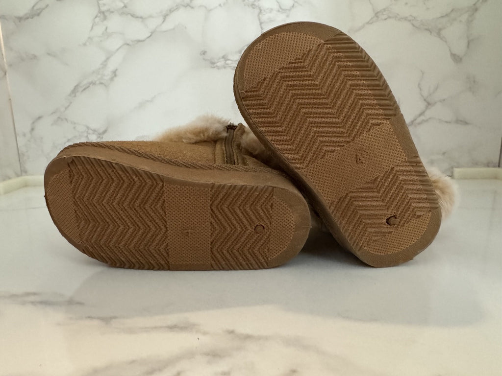 First Step Faux Fur Boots Girl Sz 4 Toddler Zip Up Stepping Stones, Pre-owned