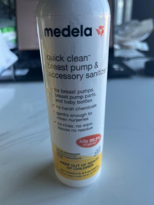 Medela Quick Clean Breast Pump & Accessory Bottle Spray 8oz