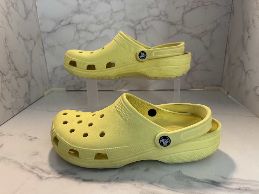 Crocs Classic Shoes Yellow Slip On Clogs Sandals Waterproof Sz Men’s 10 Women 12
