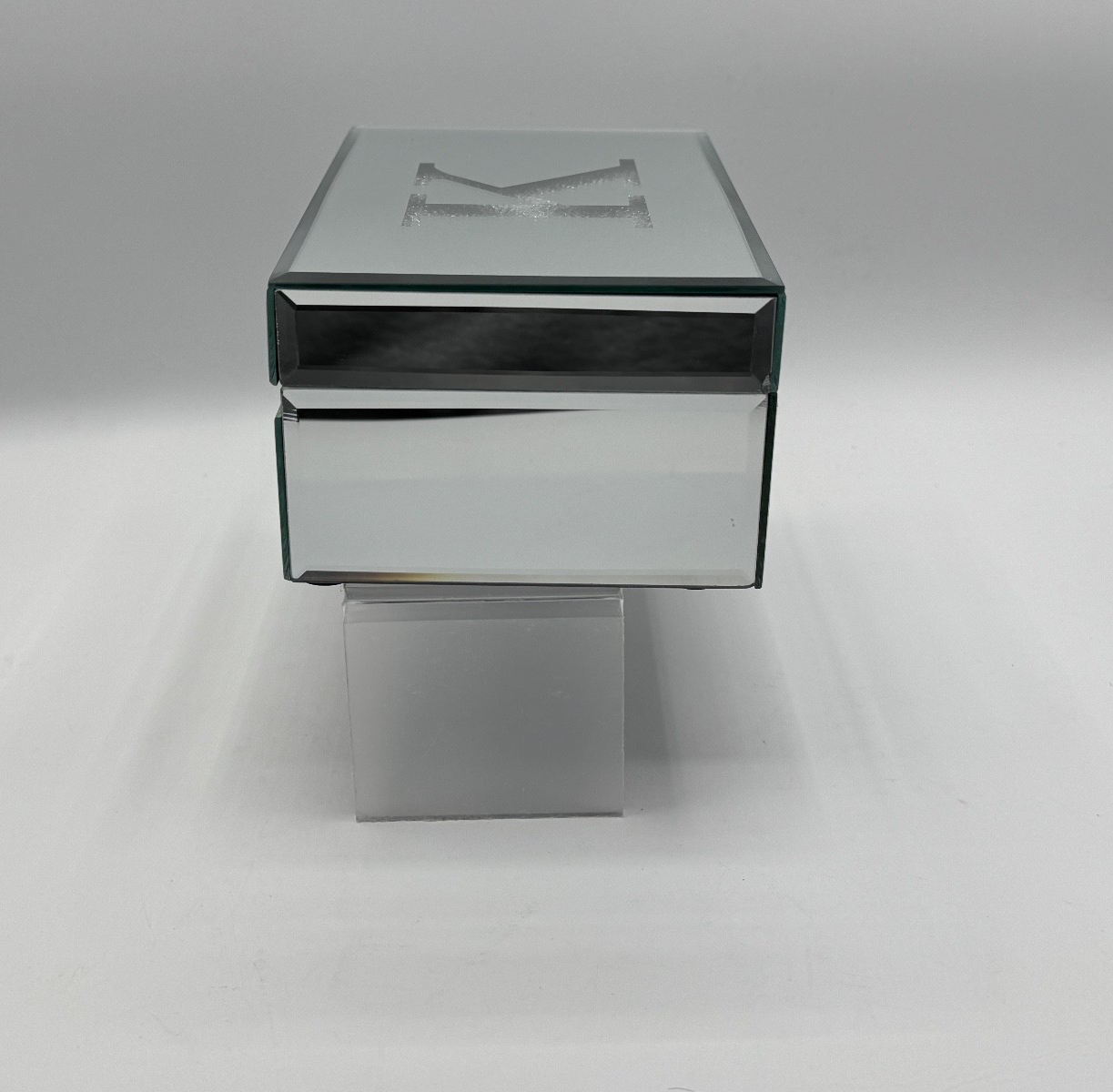 American Atelier Jewelry Monogrammed Mirrored Trinket Box Letter "K" 8x5 Pre-own