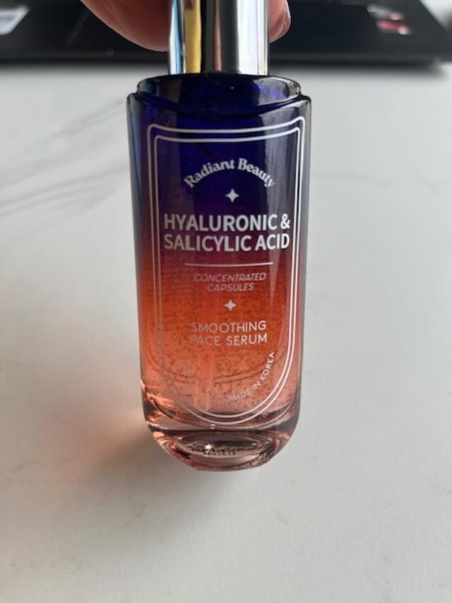 Radiant Beauty Hyaluronic & Salicylic Acid Smoothing Facial Serum-1.69 oz NO Cap