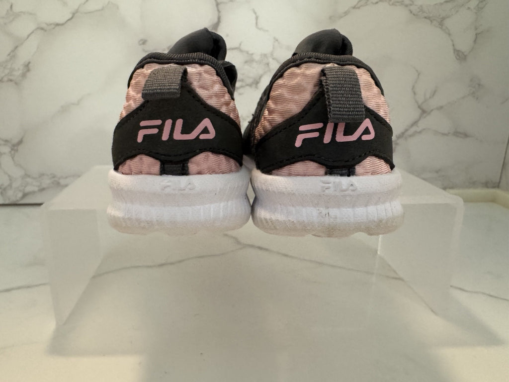 Fila Girls Grey Pink Sneakers Athletic Shoes Size 6T, Pre-owned, Excellent Condi