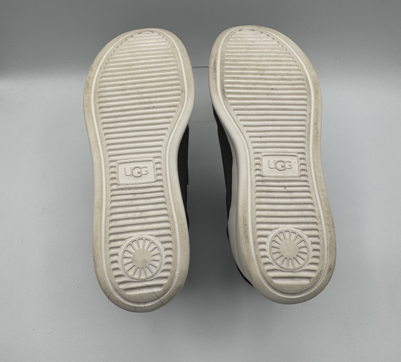 UGG Women's Neutra Slip on Sneaker Size 6.5 Charcoal Gray, Pre-owned, Excellent