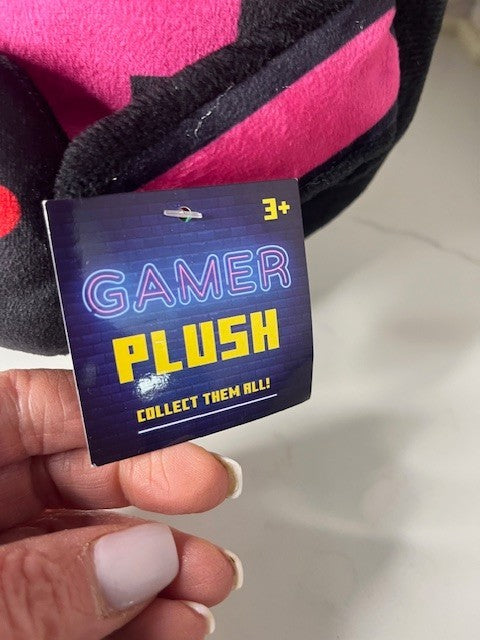 New 11”-12” Pink Video Gamer With Controller Collectible Soft Plush Toy BMI= NWT
