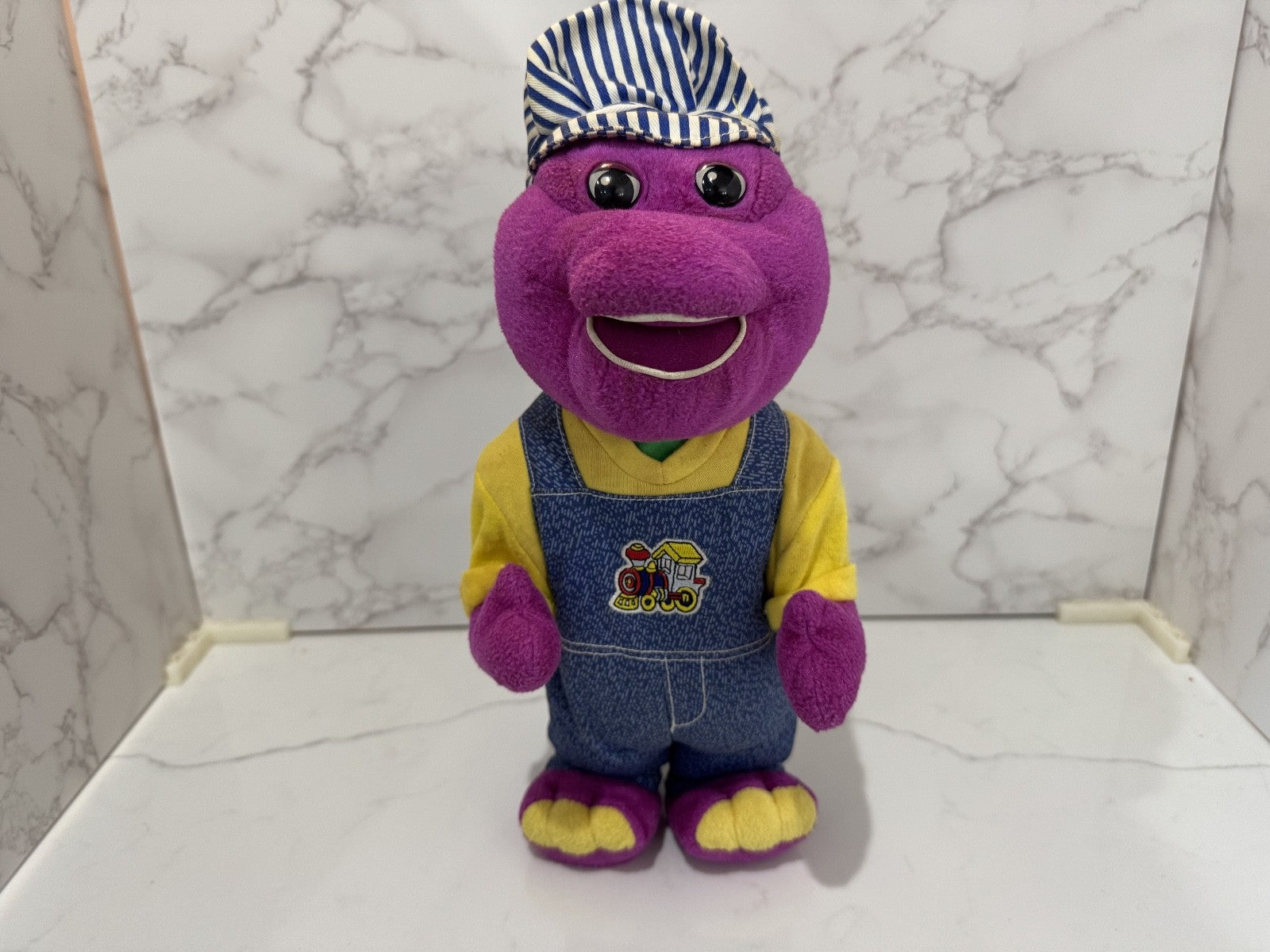 All Aboard Barney Dinosaur Musical Talking Moving Dancing Train Conductor 2002