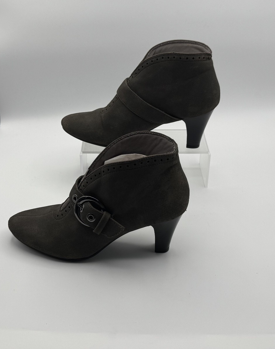 LifeStride Yalta Grey Ankle Suede Booties, Size 8 1/2M