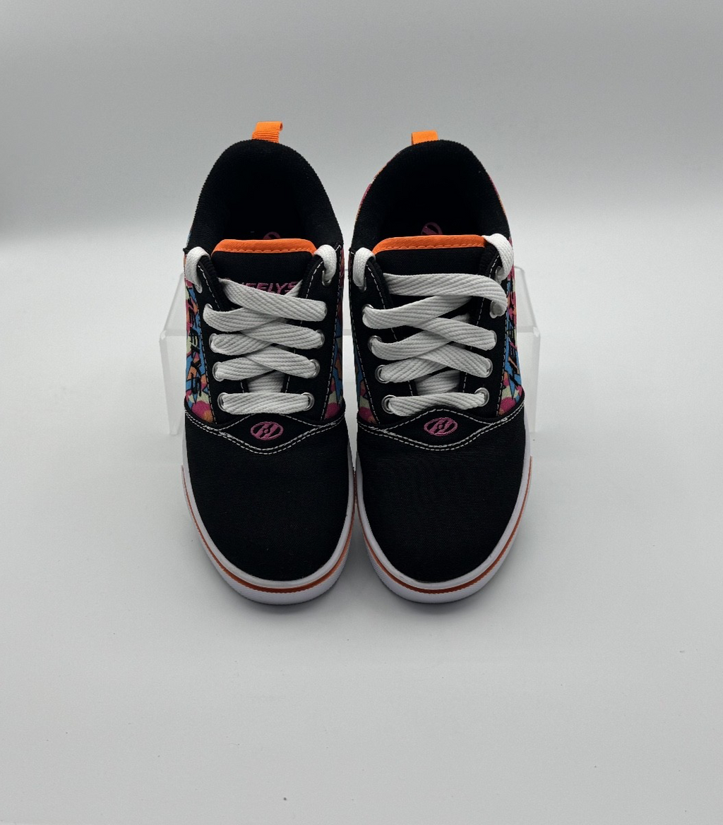 Heelys Pro 20 90s Print Lace Up Skate Wheel Sneaker Shoes Youth Size 2, w/Wheels