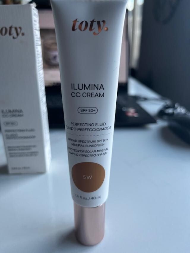 TOTY Ilumina CC Cream SPF 50+ 100% Mineral Color Correcting Cream 5W TOTY Warm