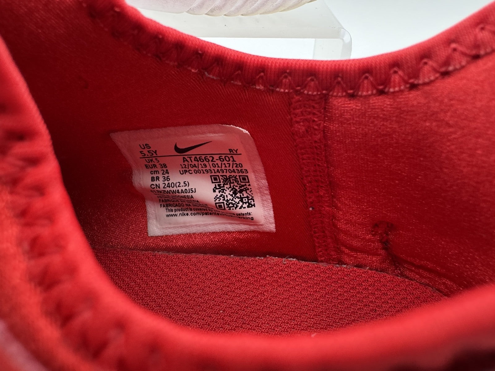 Nike Flex Runner Red/White Kids Slip on Shoes - Gym Shoe Sports Sz 5.5, pre-own