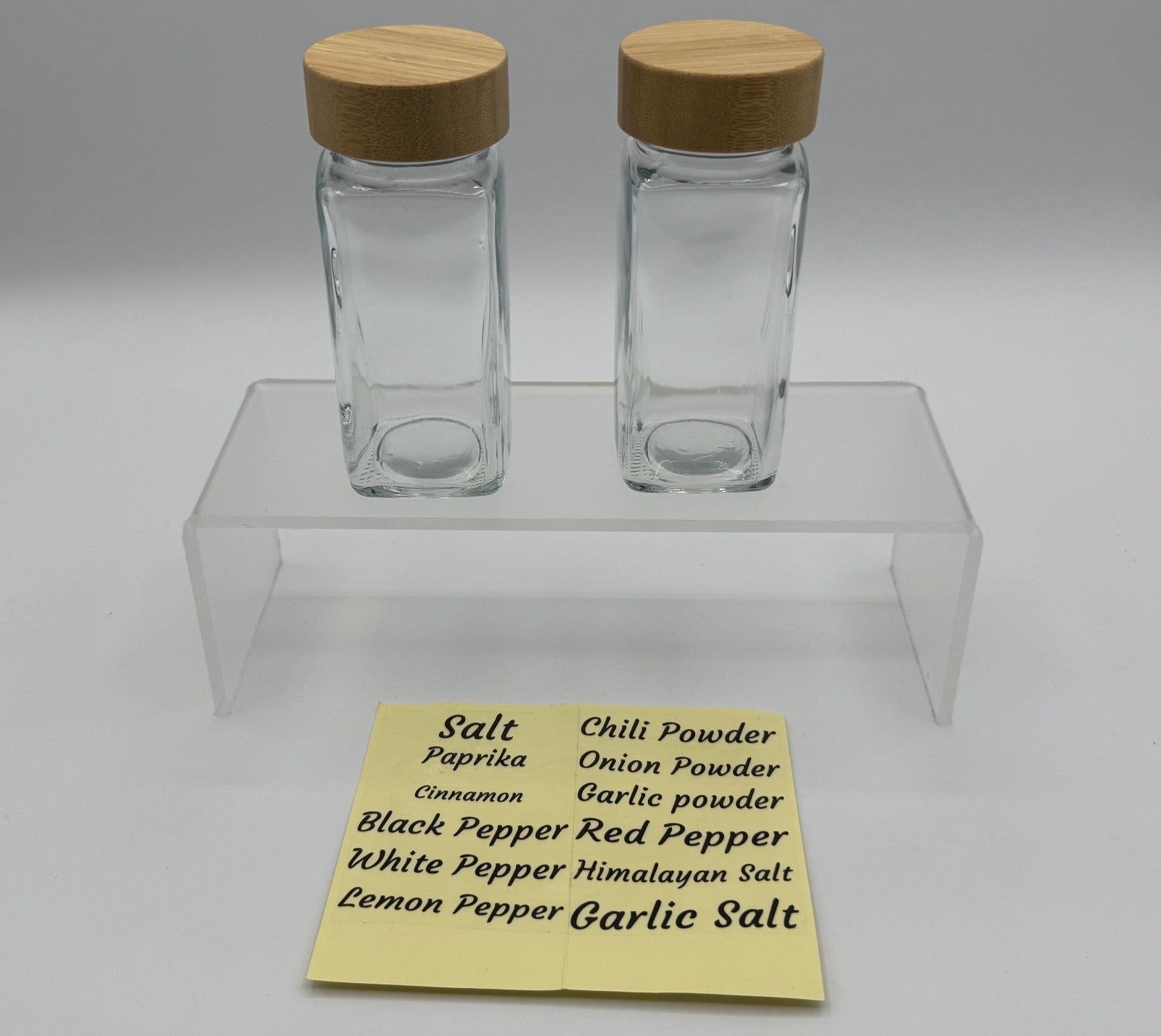 2Pcs 4oz Glass Spice Jars with Shaker Lids, Bamboo Lid w/ Pre-Made Labels