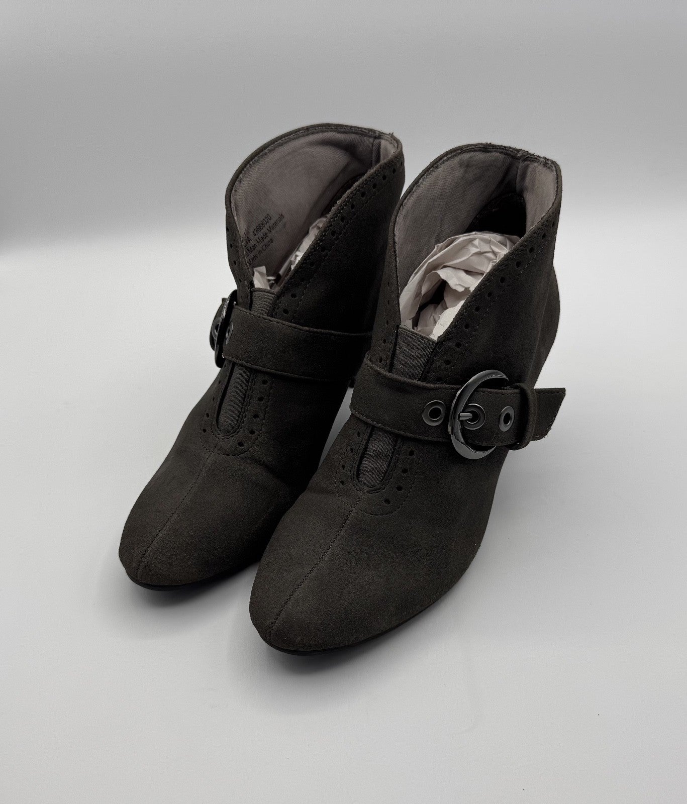 LifeStride Yalta Grey Ankle Suede Booties, Size 8 1/2M