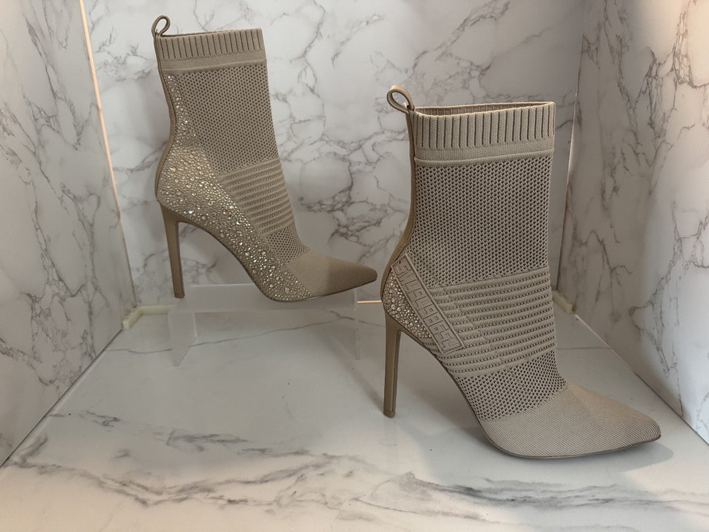Steve Madden Maxwelle Beige Knit Sock Boot Heels Size 9M Rhinestone Heel New