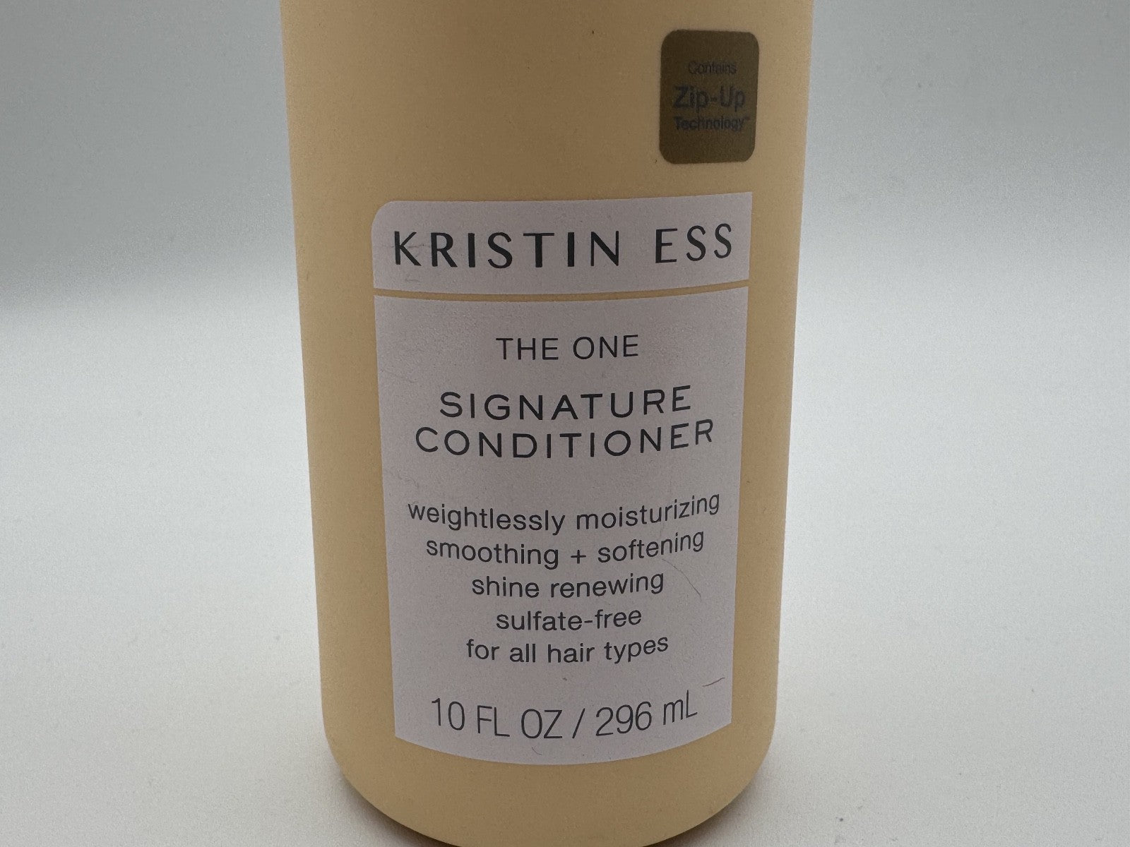 The One Signature Conditioner by Kristin Ess, Smoothing + Softening 10oz, New