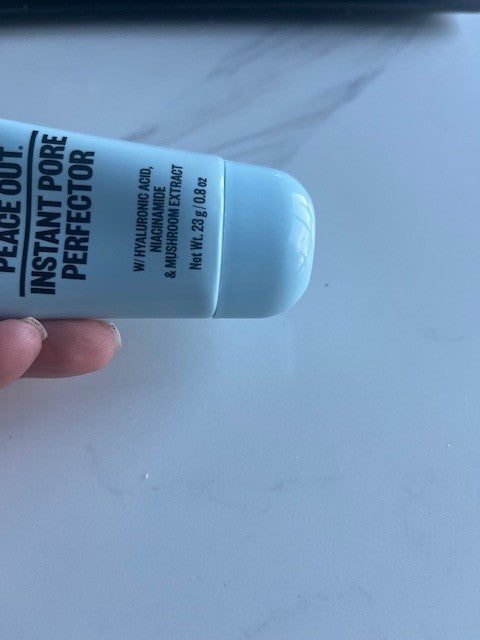PEACE OUT Instant Pore Perfector .8 oz Soothing w/Hyaluronic Acid NIB Sealed