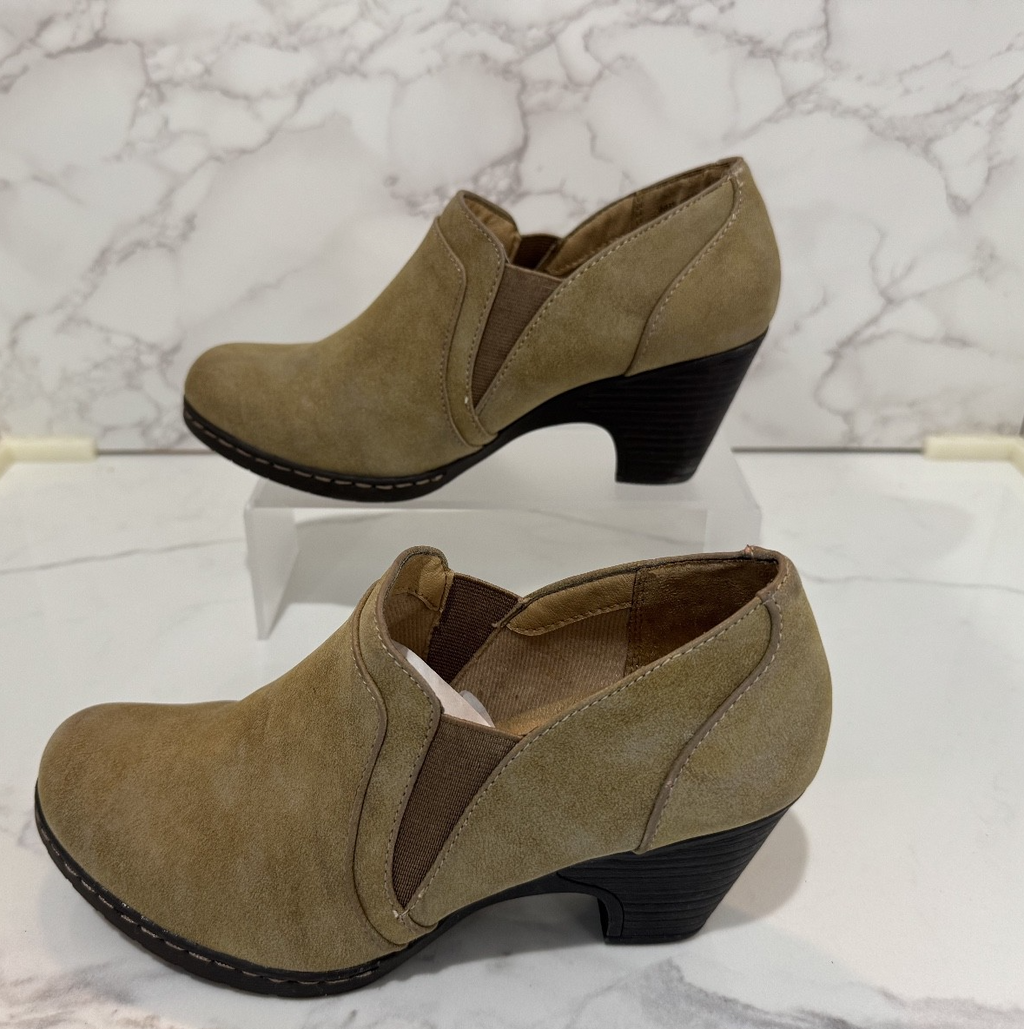 Croft Barrow Ortholite Women's Morgan Slip-on Heel Mules Size 6.5 Tan, Pre-owned