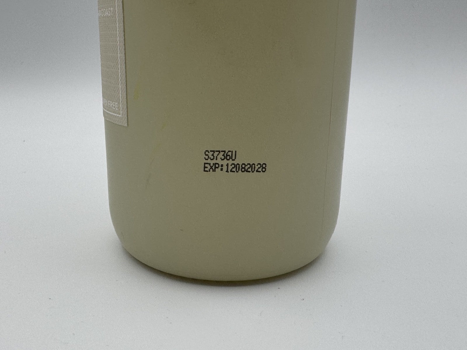 Sand & Fog Scented Vanilla Coconut Liquid Hand Soap, New Exp. 2028