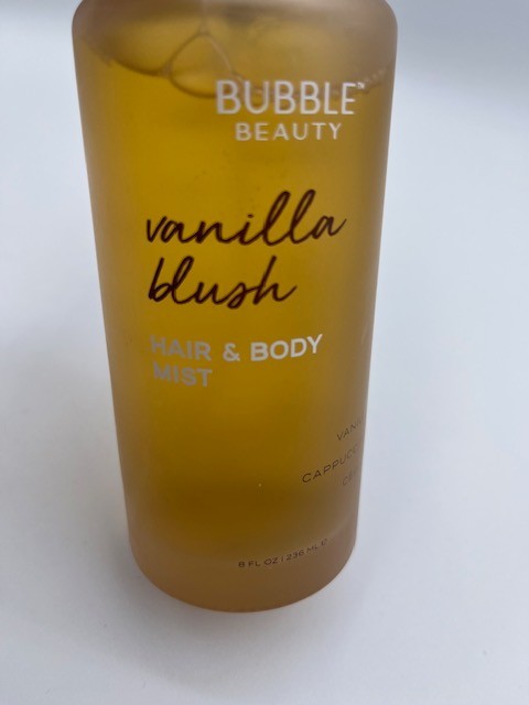 Bubble Beauty Vanilla Blush Body Hair & Body Mist Cappuccino Cedar Vanilla 8 OZ