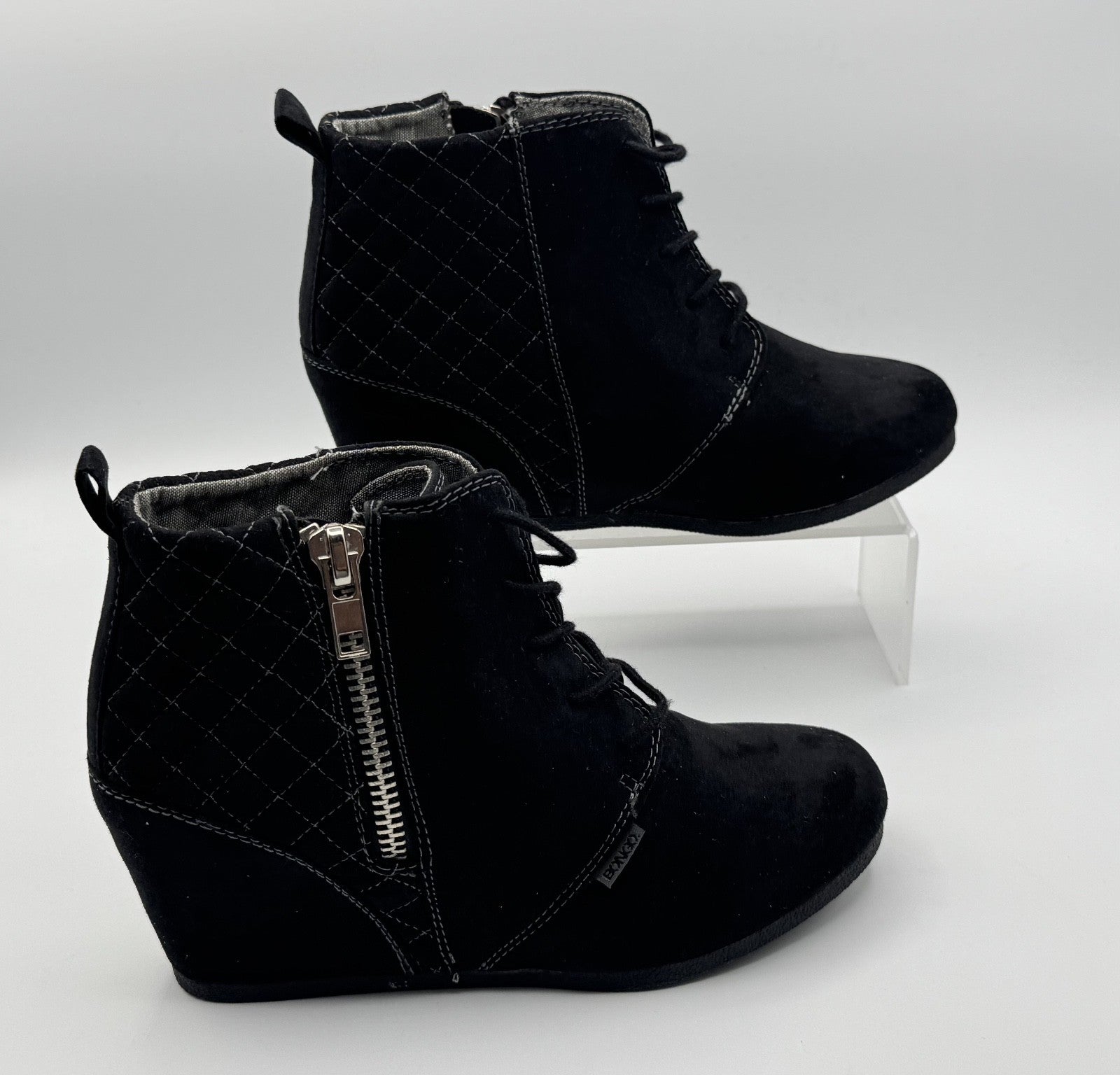 Bongo Shoes Women's Size 8M Black Kedzie Suede Wedge Ankle Bootie Zipper Pre-own