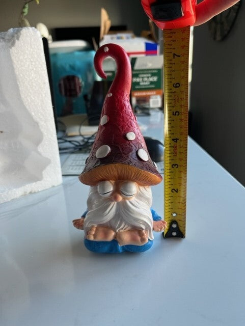 VVgifts Gnome Figurines Decor Gnome Sculpture Statue Home/Office 7 1/2 in-NIB