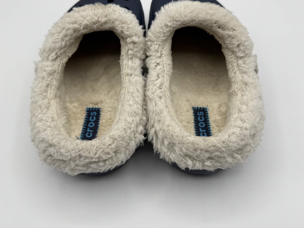 Crocs Youth Classic Lined Clogs Size J1 Blue Slip-on White Faux Fur Fuzzy & Warm