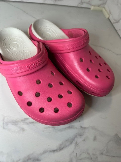 Crocs Classic Clog Hot Pink Unisex Adult Slip on 6 Lightweight Comfort PREowned
