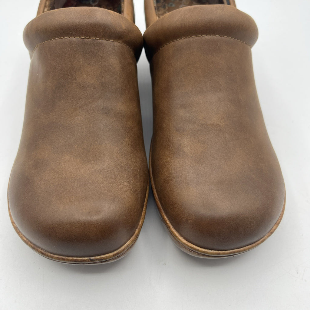 B.O.C Women's Peggy II Clogs, 10M, Slip-on Brown Leather, Pre-owned
