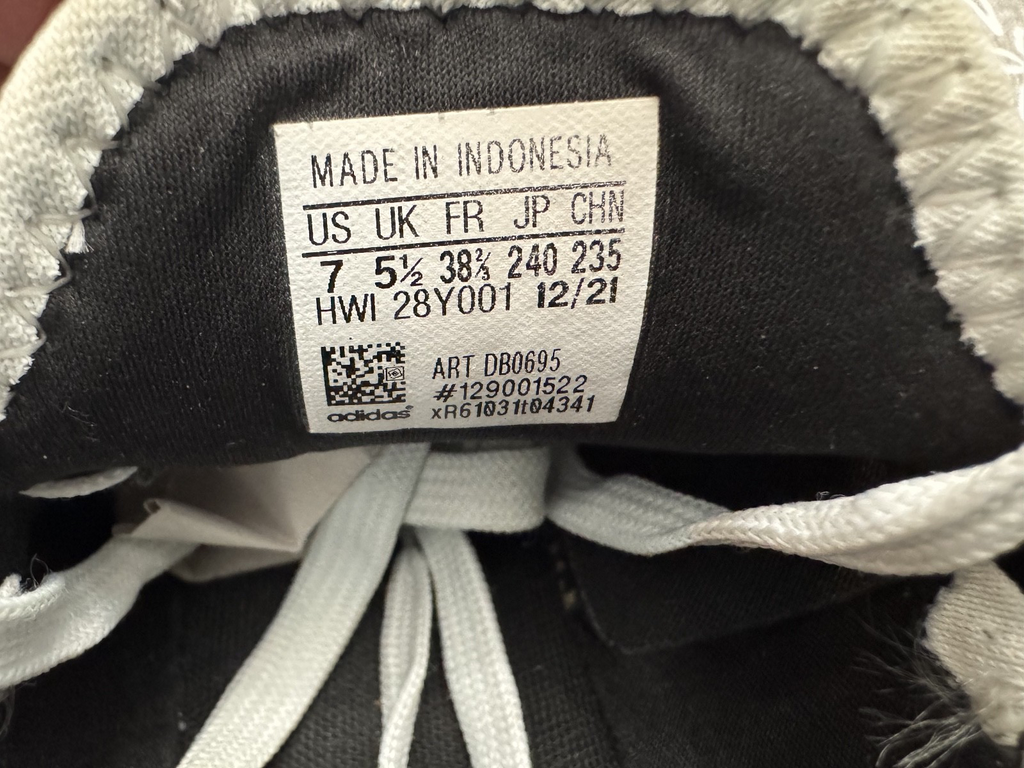 Adidas Cloudfoam Pure Comfort Running Shoe White & Black, Womens Size 6, Pre-own