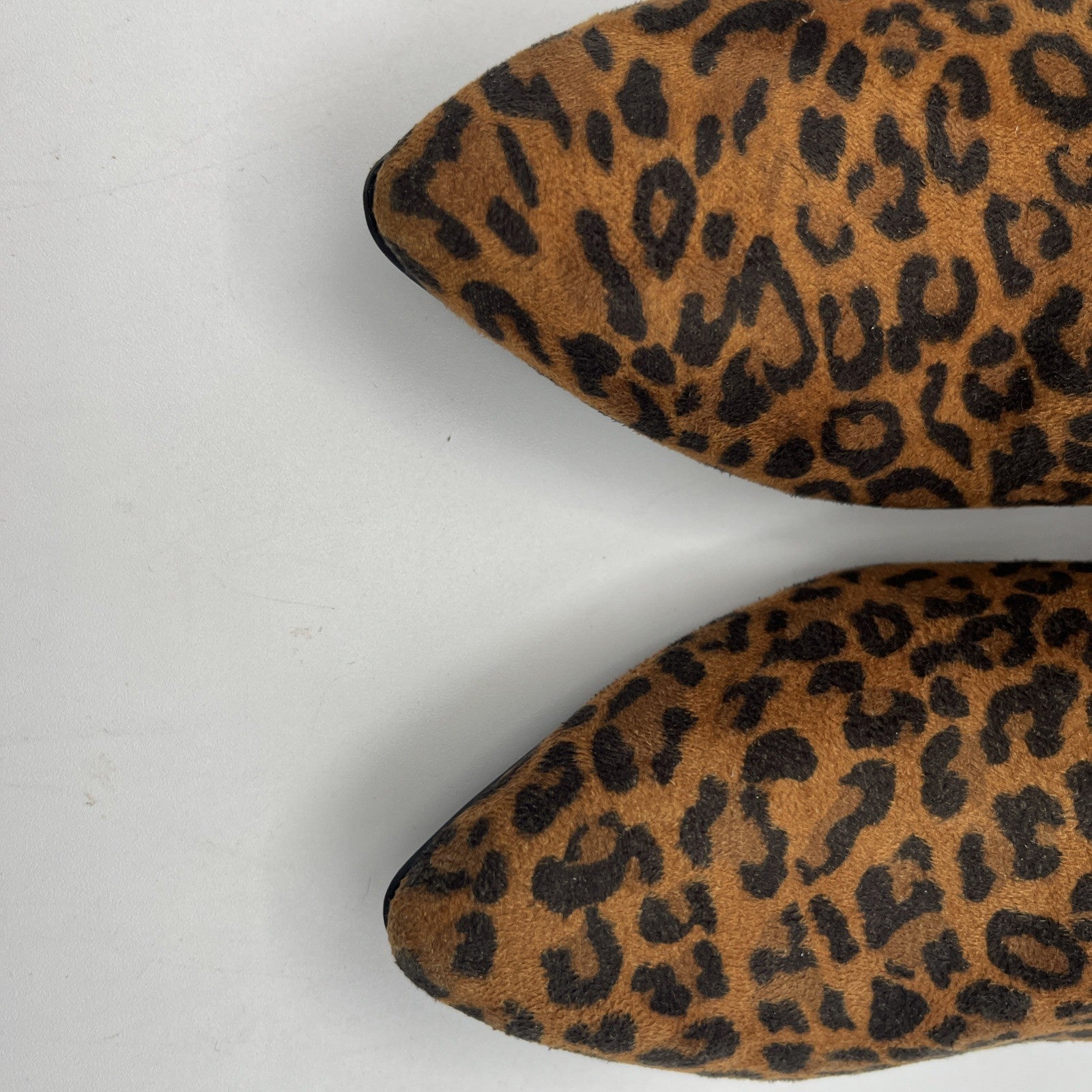 Aerosoles EDITH Leopard Print Zip Pointed Toe Ankle Fax Suede Heel Boot Sz.8 New