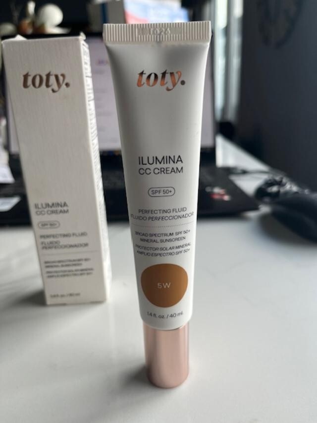 TOTY Ilumina CC Cream SPF 50+ 100% Mineral Color Correcting Cream 5W TOTY Warm