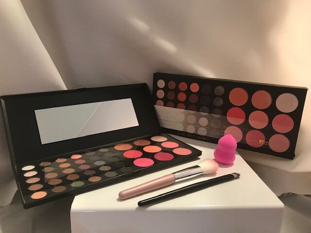 BH Cosmetics 39 Color SPECIAL OCCASION Blush & Eyeshadow+ 2 Brush+Beauty Sponge
