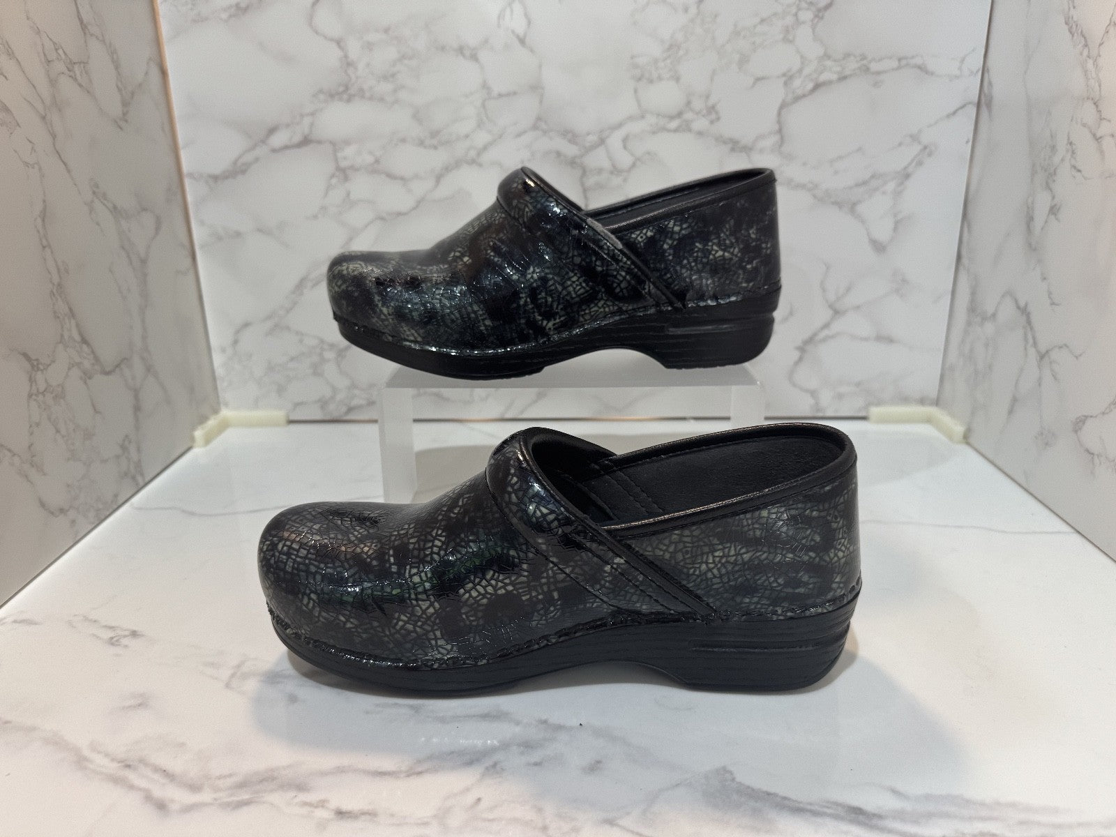Dansko XP Pro Womens Clogs Leather, Size 39, 8.5-9 US, Pre-owned, Excellent Cond