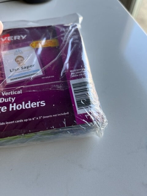 Avery 74472 - Heavy-Duty Badge Holders Secure Top-  Vertical 4" x 3" 25pk SEALED