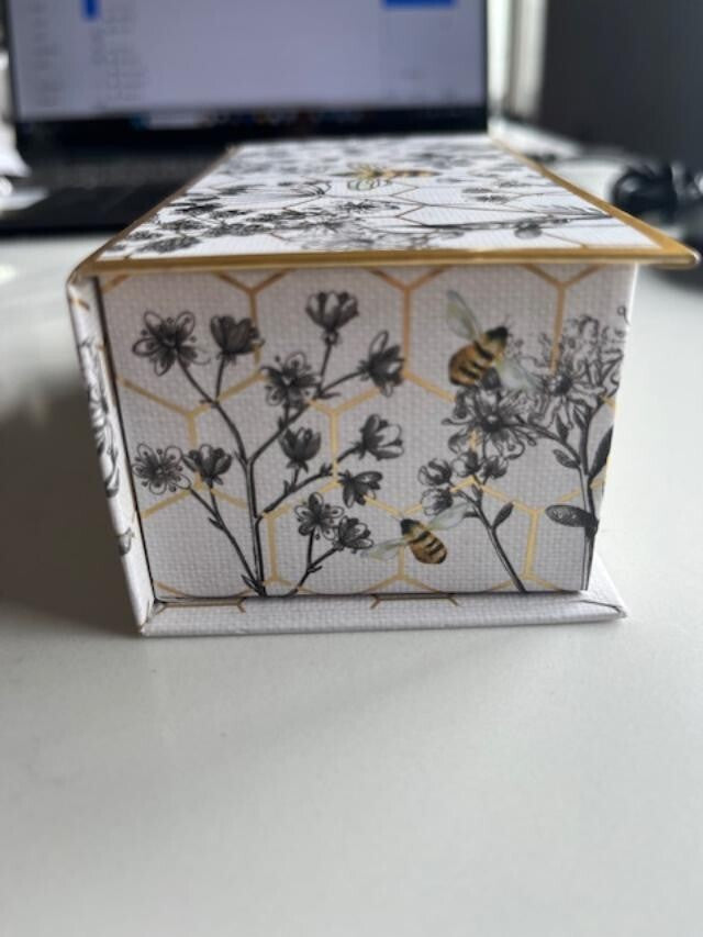 PUNCH STUDIO BEE THE GIFTED LINE MUSIC BOX WITH VERBENA SOAP BAR BEETHOVEN 4oz