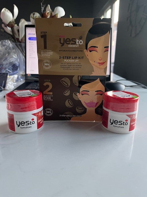 3 pk.- Yes To Tomatoes Daily Balancing Moisturizer Blemish-Prone Skin w/Lip Kit
