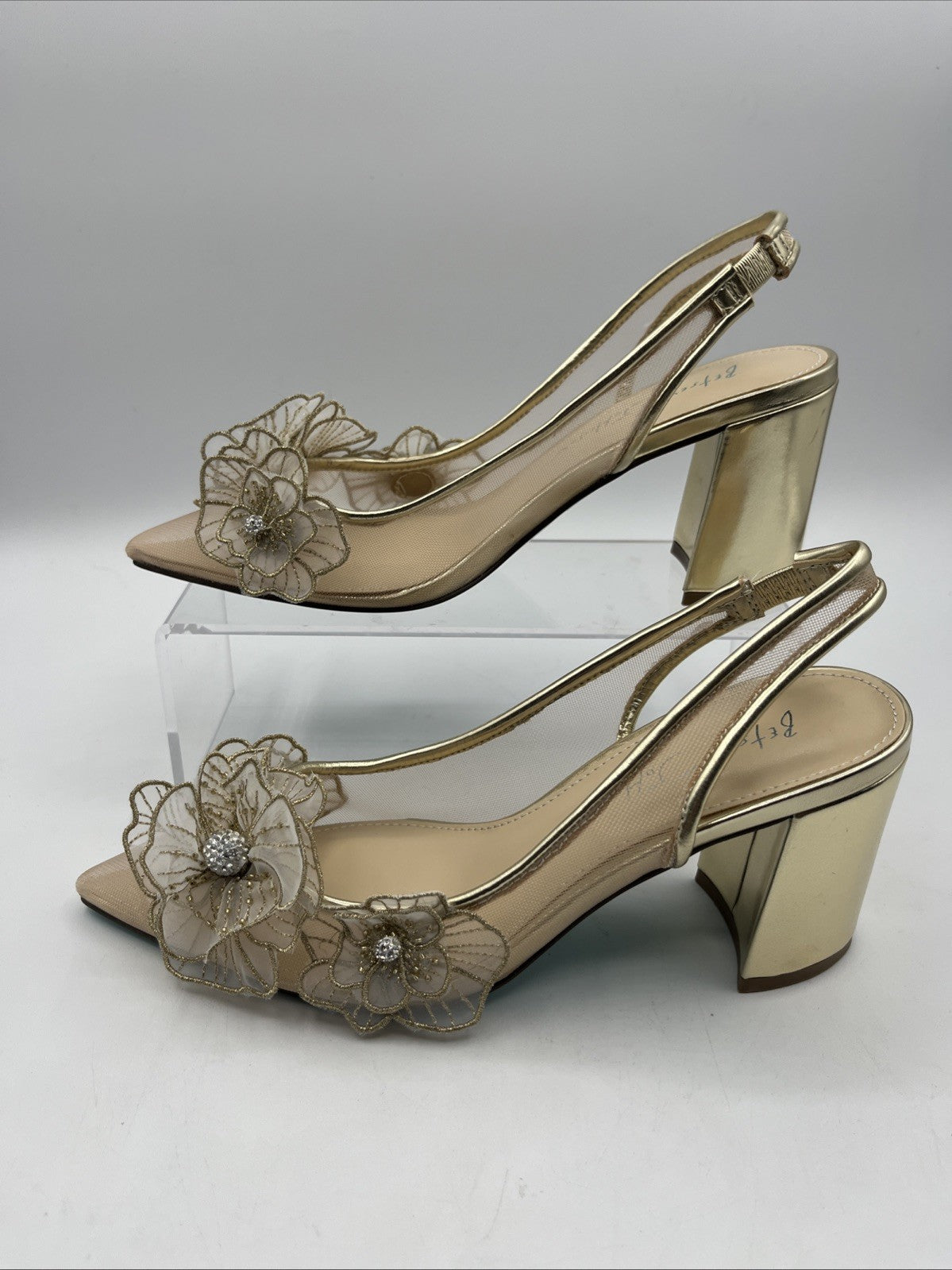 Betsey Johnson Women's Petra Flower Pump Sz 5 Slingback Pointed Toe Gold Sandal