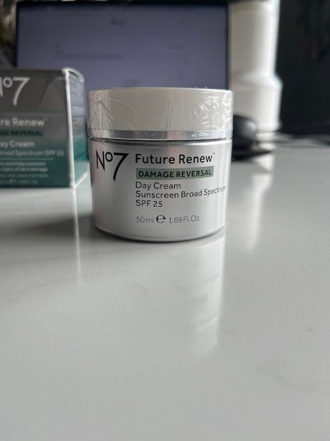 No7 Future Renew Damage Reversal Day Cream w/SPF 25-1.69 oz Skin Damage 04/26